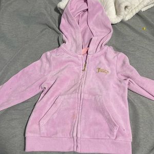 Selling becasue it doesn’t fit anymore is juicy brand and size 3t